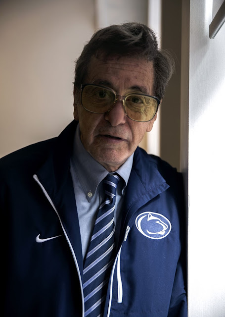 Al Pacino è Joe Paterno nella prima immagine del film HBO diretto da  Barry Levinson