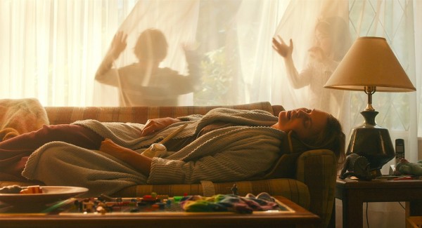 Charlize Theron nelle prime immagini di ‘Tully’