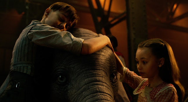 Dumbo – La recensione del live-action Disney diretto da Tim Burton