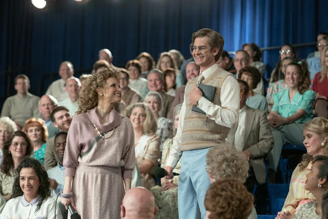Gli occhi di Tammy Faye – La recensione del film biografico con Jessica Chastain e Andrew Garfield