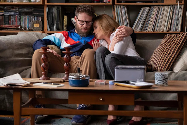 Non succede, ma se succede… – La recensione della commedia con Charlize Theron e Seth Rogen