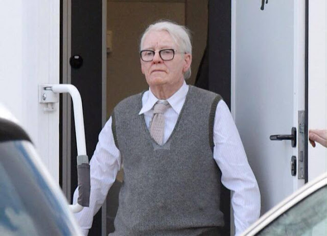 Tilda Swinton è irriconoscibile sul set di ‘SUSPIRIA’ di Luca Guadagnino