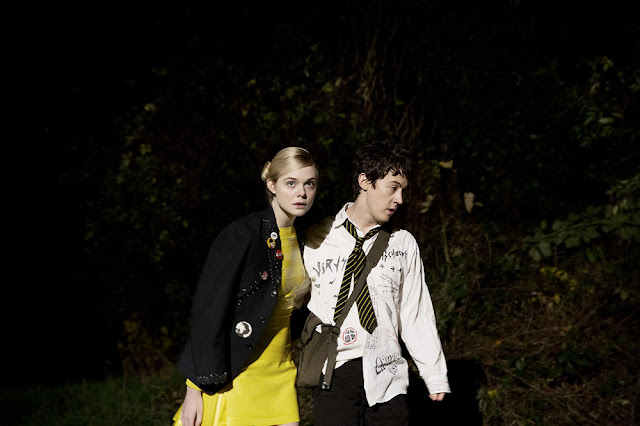 Elle Fanning e Alex Sharp nelle nuove immagini de ‘La ragazza del punk innamorato’