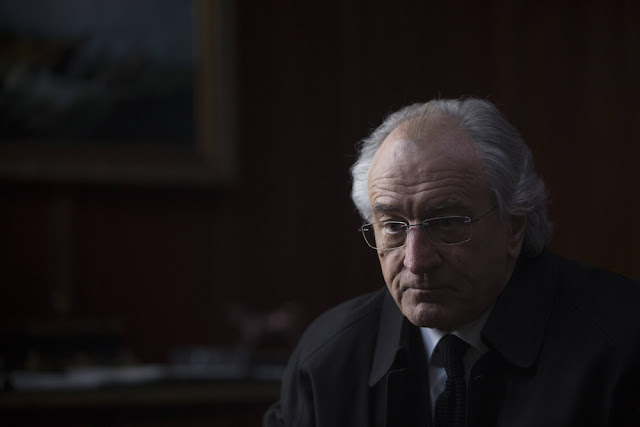 Teaser Trailer per ‘THE WIZARD OF LIES’ con Robert De Niro e Michelle Pfeiffer