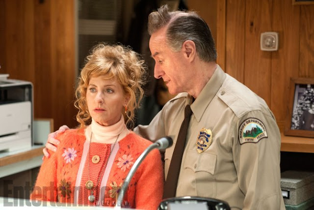 Foto di scena e un dietro le quinte per la terza stagione di ‘Twin Peaks’