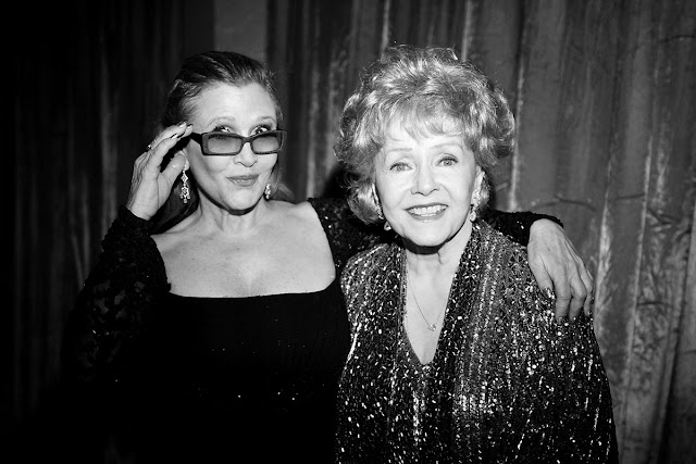 Carrie Fisher e Debbie Reynolds nel Trailer del Documentario HBO ‘BRIGHT LIGHTS’