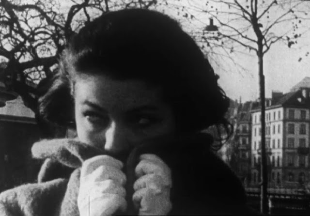 Guarda – L’esordio alla regia di Jean-Luc Godard con il corto ‘UNE FEMME COQUETTE’