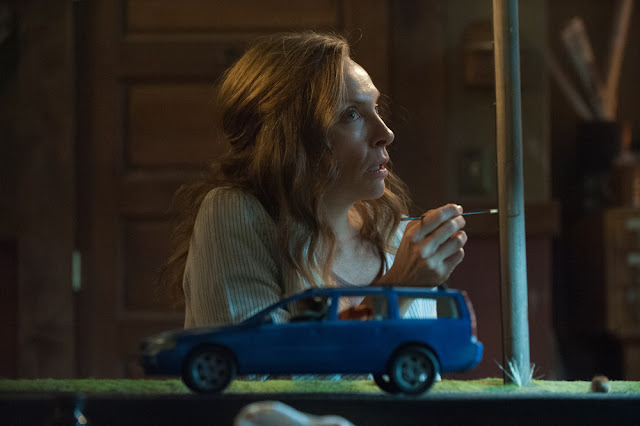 ‘Hereditary’: nuovo, terrificante trailer per il fenomeno del Sundance con Toni Collette
