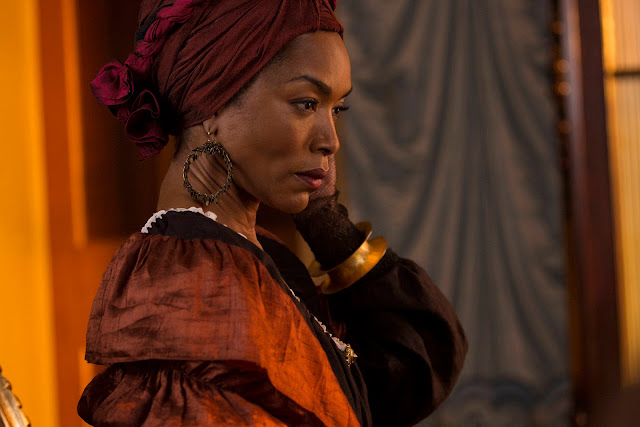 Il black power di Angela Bassett: Da ‘Rosa Parks’ ad ‘American Horror Story’