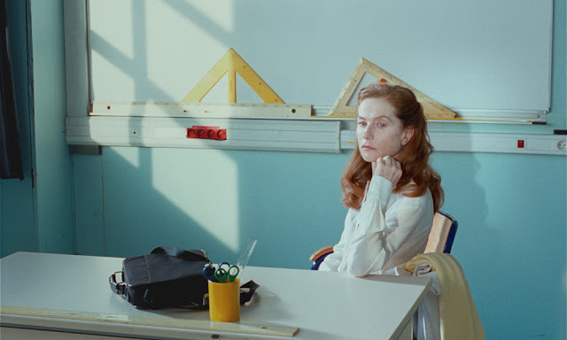 Isabelle Huppert è ‘Mrs. Hyde’ nel primo trailer della commedia grottesca di Bozon