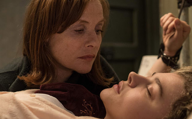 Isabelle Huppert è ossessionata da Chloe Moretz nel nuovo trailer del thriller ‘Greta’