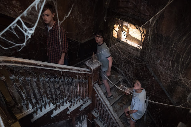 ‘It’: Tre nuove clip dall’adattamento del romanzo di Stephen King