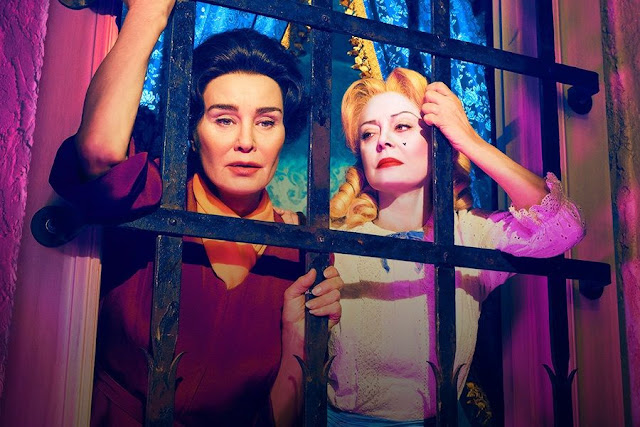 La miniserie ‘Feud: Bette and Joan’ in onda finalmente in Italia a Natale