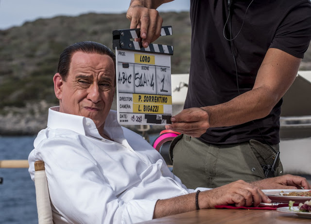 ‘Loro’: Toni Servillo è Silvio Berlusconi nella prima immagine ufficiale del film di Sorrentino