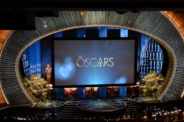Oscar, la cerimonia del 2024 andrà in onda un’ora prima
