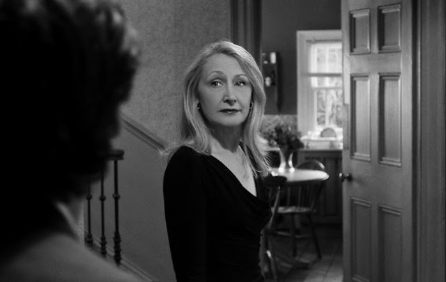 Patricia Clarkson, Timothy Spall e Kristin Scott Thomas nel trailer di ‘The Party’, ritorno in sala di Sally Potter