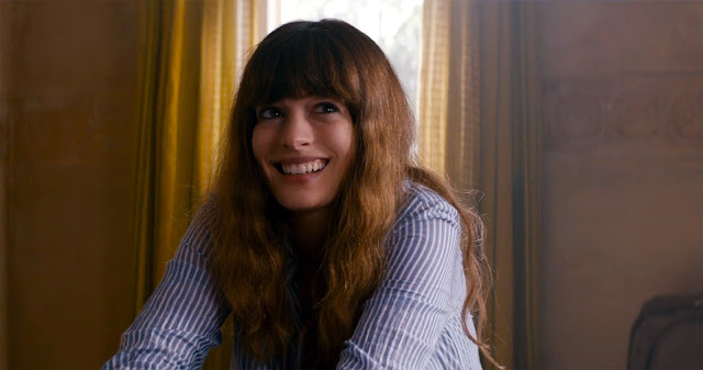 Primo Trailer di ‘COLOSSAL’ con Anne Hathaway