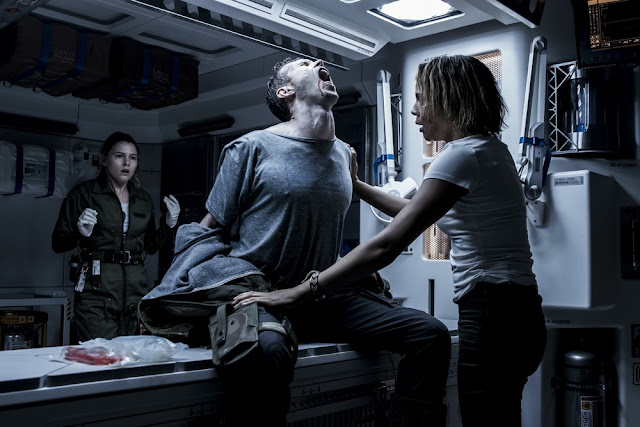 Ridley Scott annuncia ‘ALIEN: AWAKENING’ e una nuova trilogia della saga