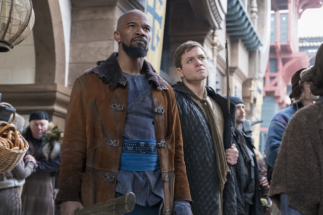 ‘Robin Hood’: il primo trailer del film con Taron Egerton