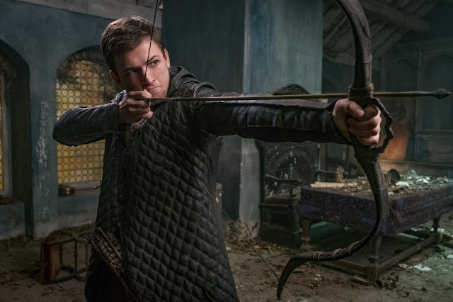 Robin Hood : L’origine della leggenda – La recensione dell’action movie con Taron Egerton e Jamie Foxx