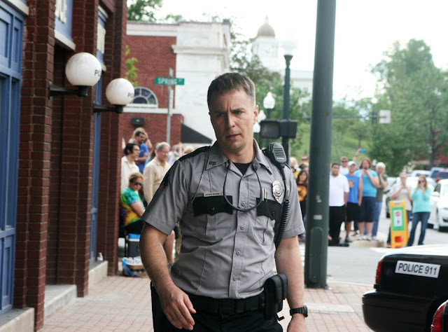 Sam Rockwell si unisce ad Angelina Jolie in ‘The One and Only Ivan’