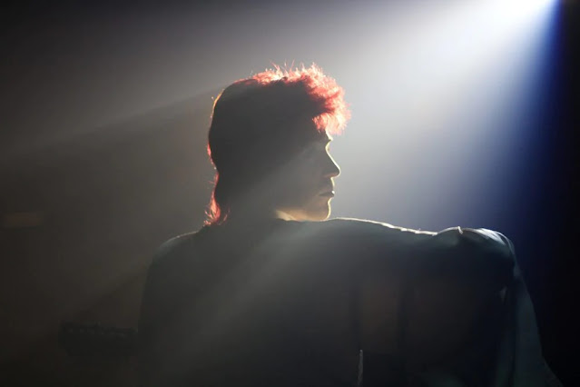 ‘Stardust’: il trailer del biopic dedicato a David Bowie con Johnny Flynn