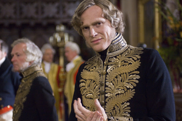 ‘The Crown’: Paul Bettany in trattative per interpretare il Principe Filippo nelle prossime stagioni
