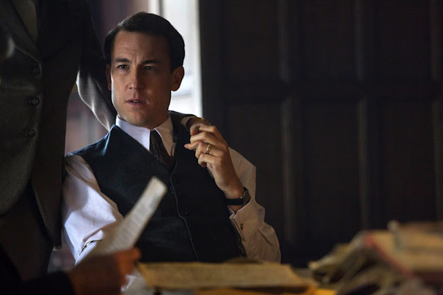 ‘The Crown’: Tobias Menzies è il Principe Filippo nella terza stagione targata Netflix