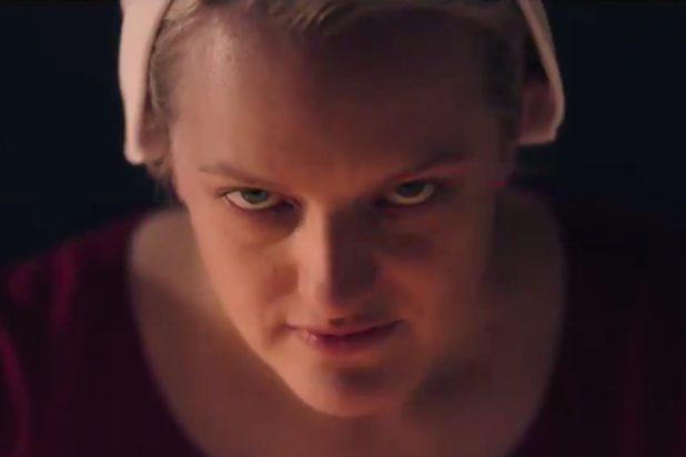 ‘The Handmaid’s Tale’, nuovo trailer per la terza stagione Hulu con Elisabeth Moss