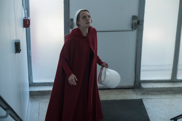 ‘The Handmaid’s Tale’, primo teaser trailer per la terza stagione con Elisabeth Moss