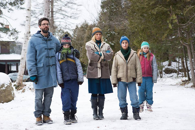 Toni Collette e Matthew Goode nel trailer della commedia inusuale ‘Birthmarked’