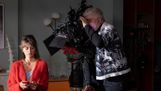 Venezia 78, apre ‘Madres Paralelas’, il nuovo film di Pedro Almodovar con Penelope Cruz