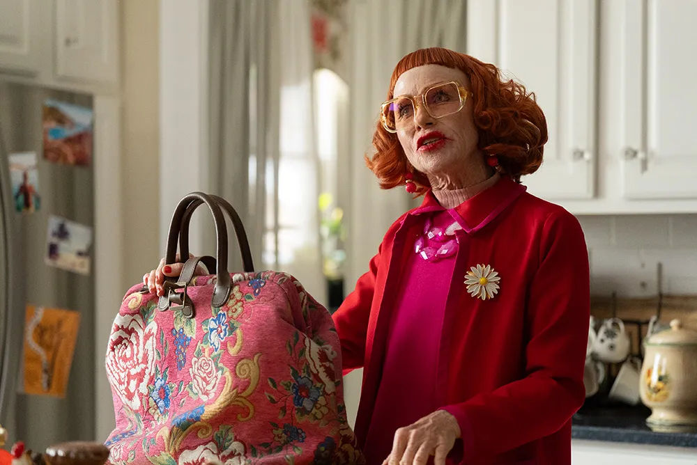 Weapons, arriva il prequel su Gladys